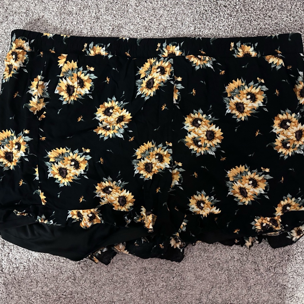 Torrid Sunflower Shorts